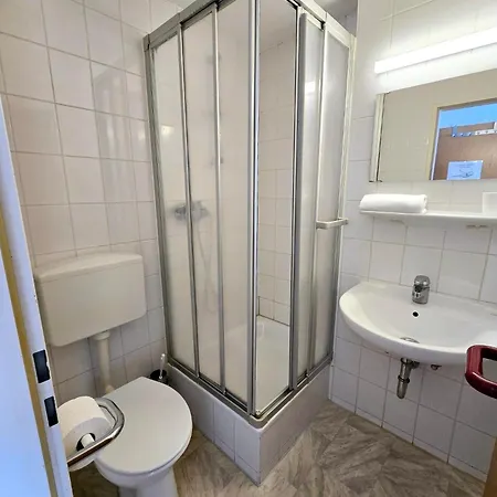 Efde Gmbh דירה היילברון