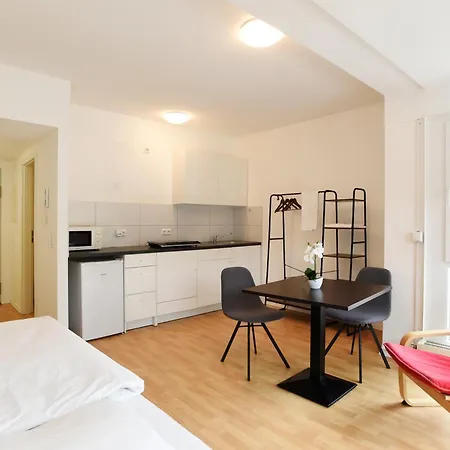 Efde Gmbh Χαϊλμπρόν